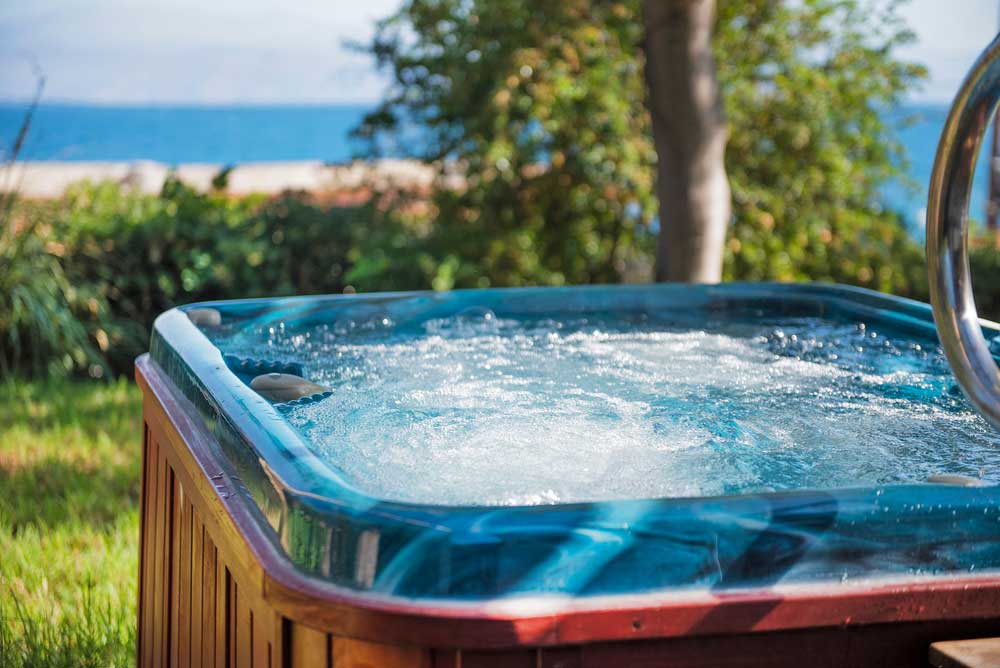 What is the Difference Between a Hot Tub & Jacuzzi?